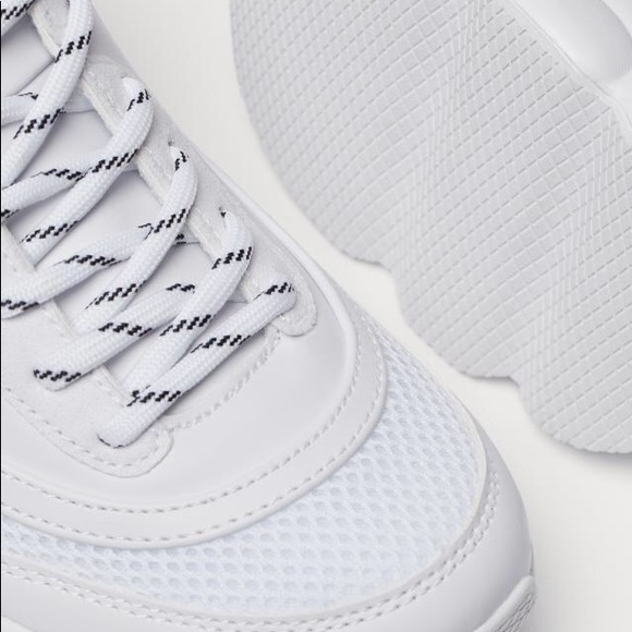 Brand New Mesh Sneakers - Picture 2 of 3